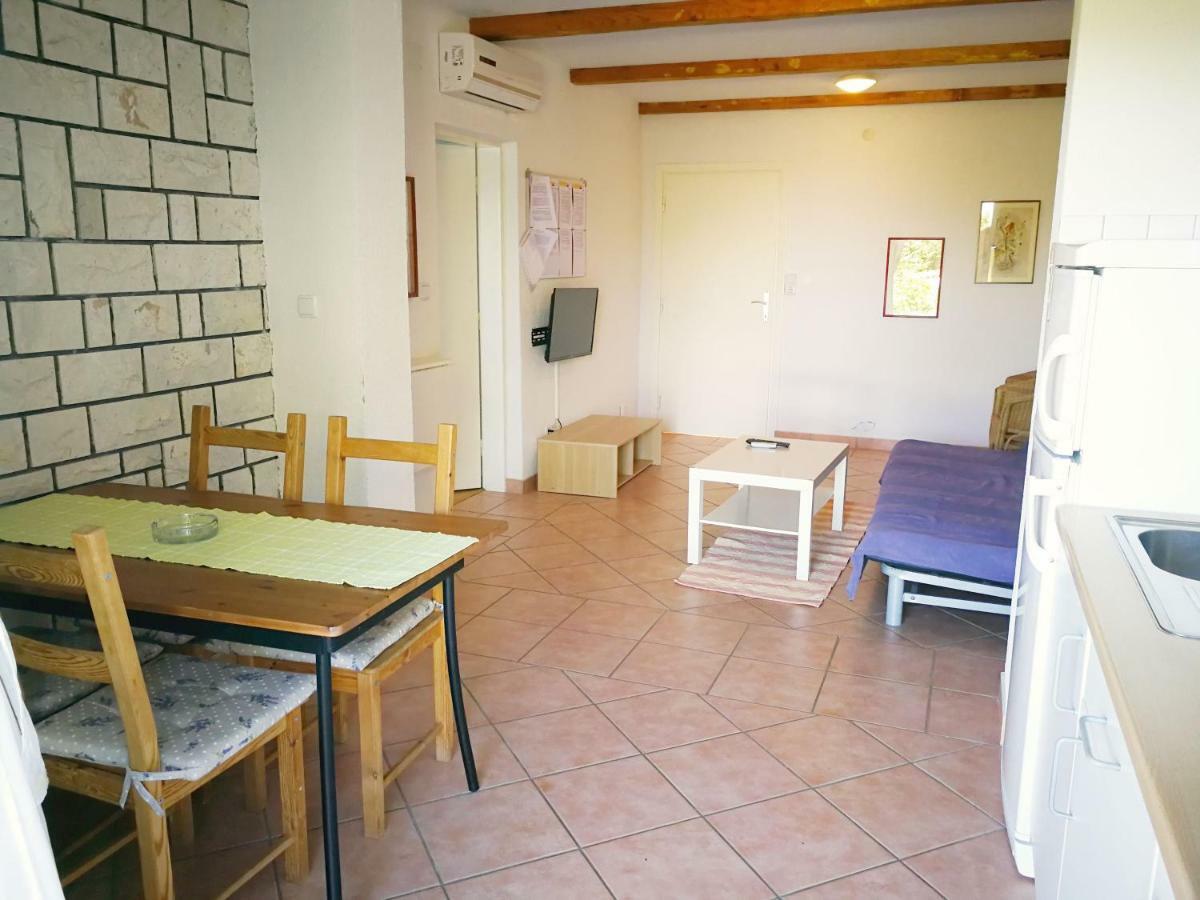 Family Friendly Apartments Island Rab Kampor Kültér fotó